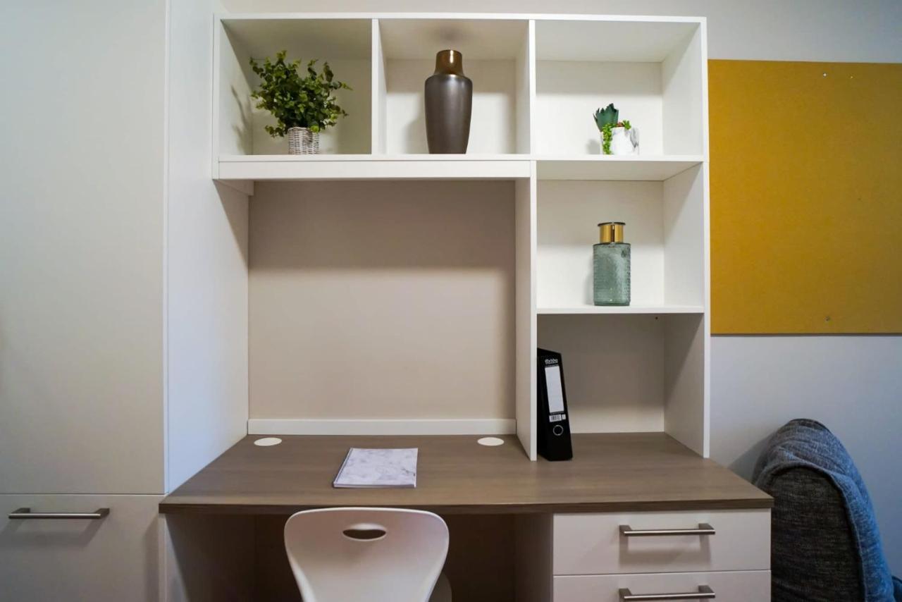 1 Bedroom Apartments, Studios And Ensuite Bedrooms With Shared Kitchen At Centro House In Stirling Zewnętrze zdjęcie