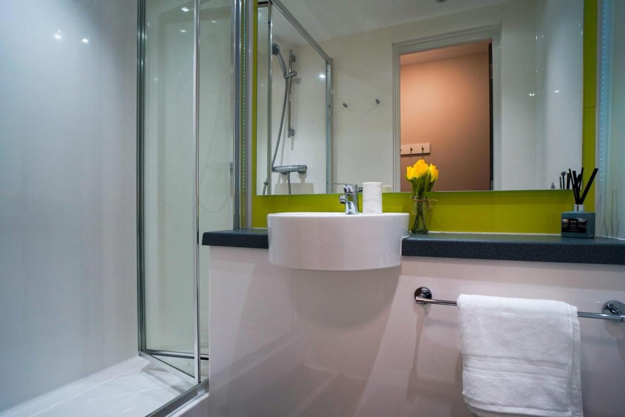 1 Bedroom Apartments, Studios And Ensuite Bedrooms With Shared Kitchen At Centro House In Stirling Zewnętrze zdjęcie